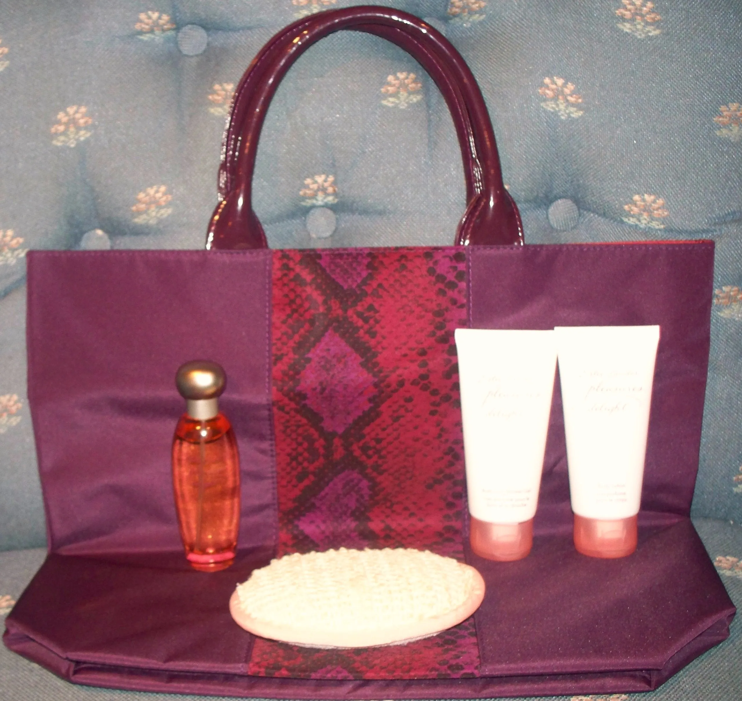 Assorted Makeup Set With Handbag for Women