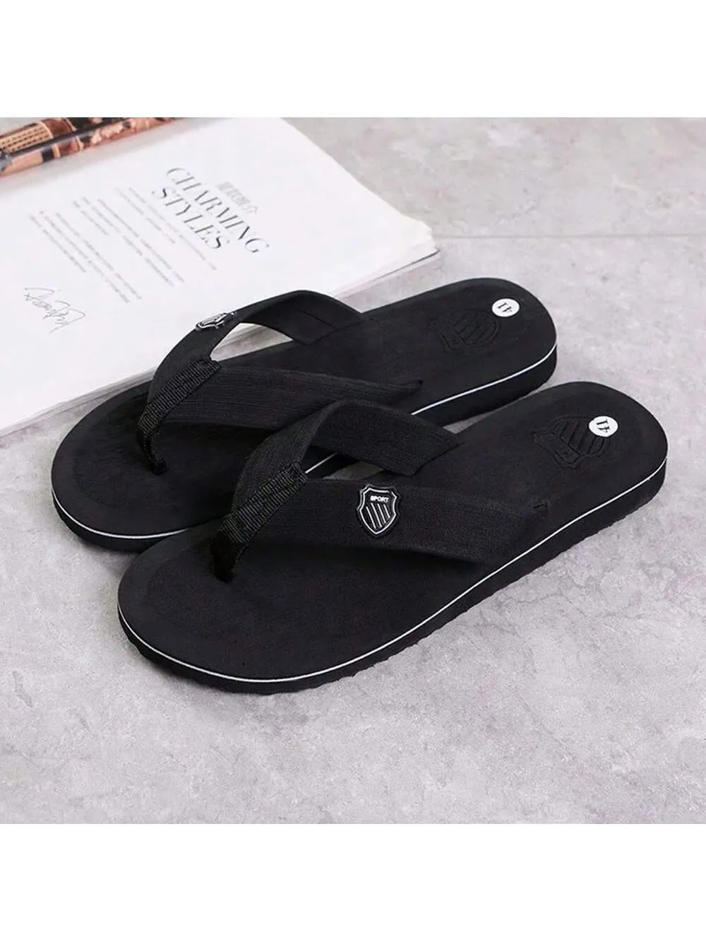 Men Summer Flip Flops Beach Sandals Anti-Slip Casual Flat Shoes High Quality Slippers Home Slippers For Men