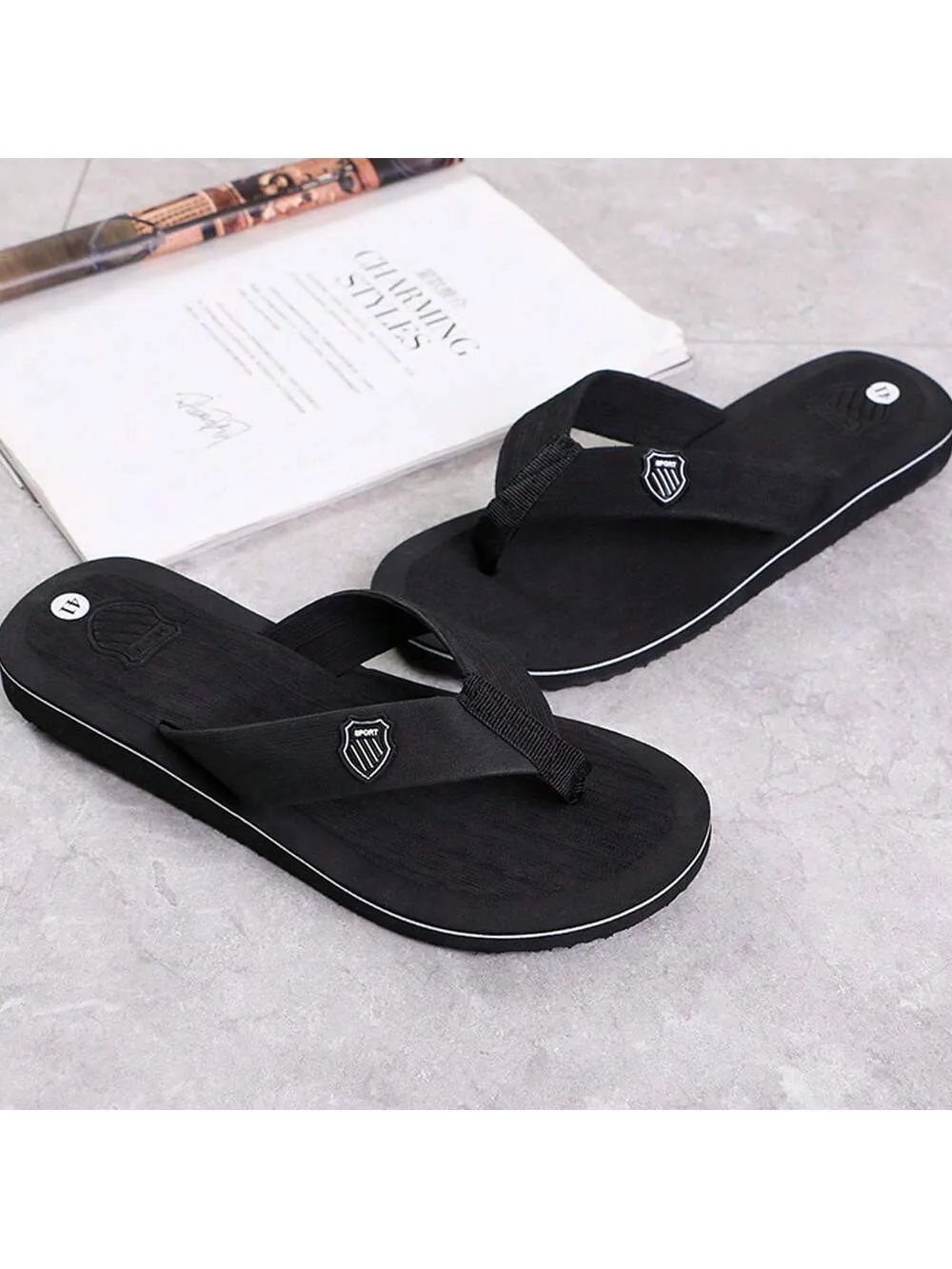 Men Summer Flip Flops Beach Sandals Anti-Slip Casual Flat Shoes High Quality Slippers Home Slippers For Men