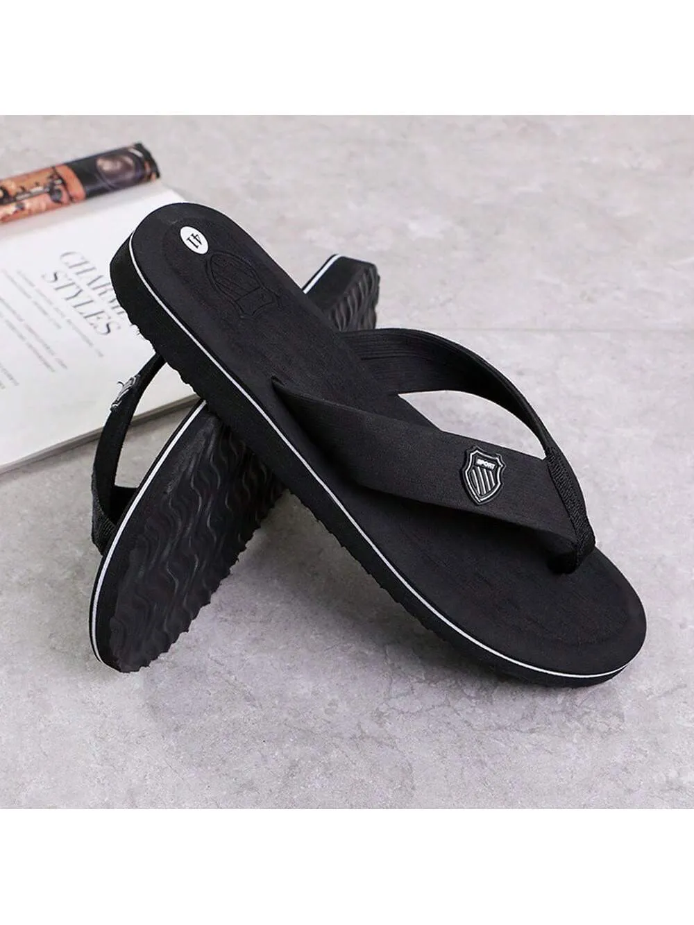 Men Summer Flip Flops Beach Sandals Anti-Slip Casual Flat Shoes High Quality Slippers Home Slippers For Men