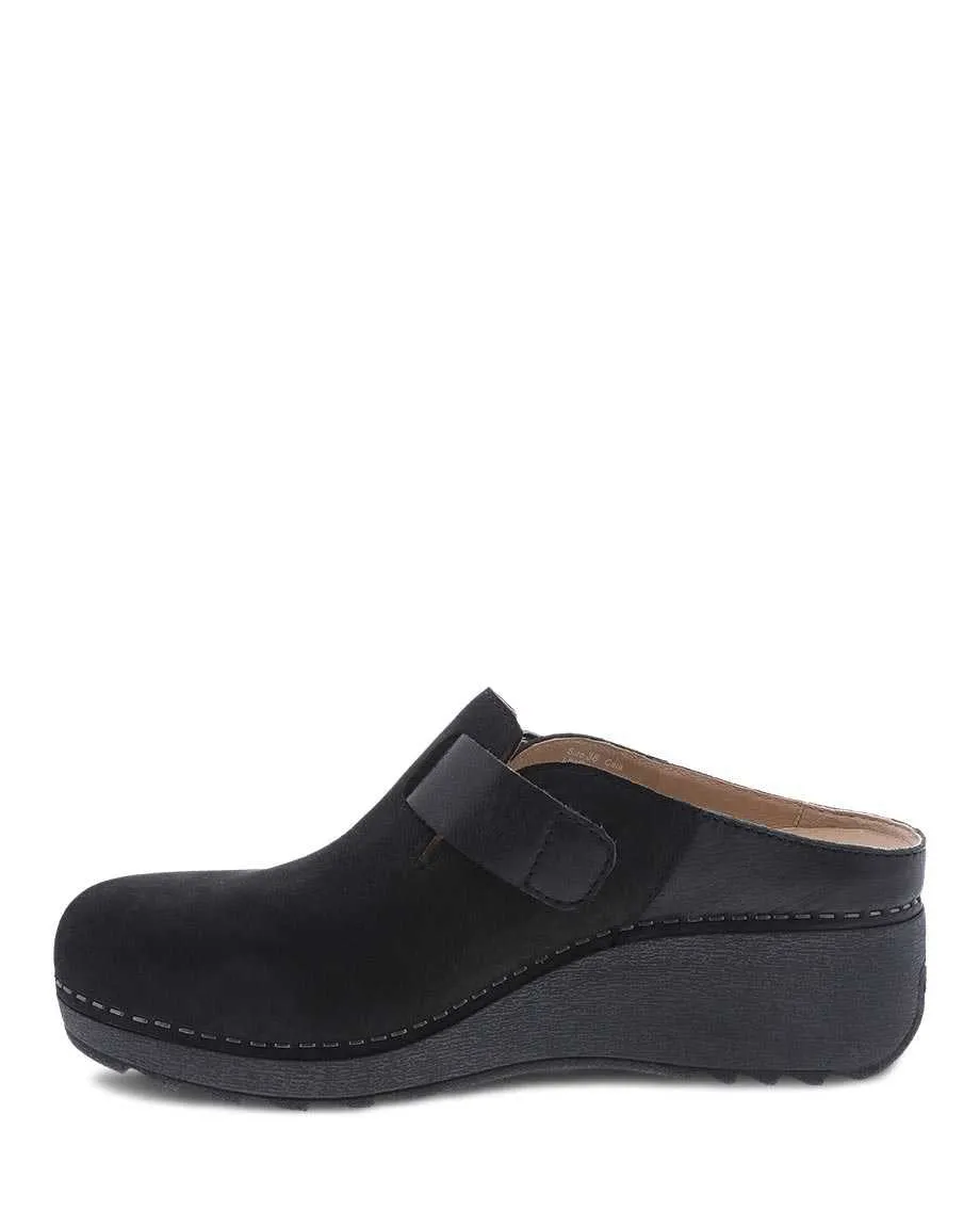 Women's Dansko Caia Color: Black Milled Nubuck